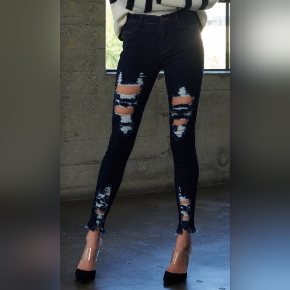 Distressed Jeans (Dark Denim/Size 9-3x)